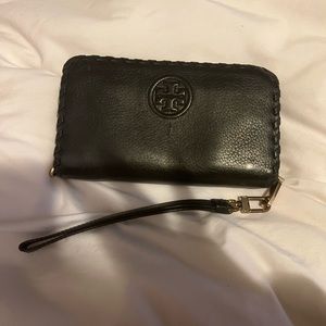 Tory Burch wristlet wallet
